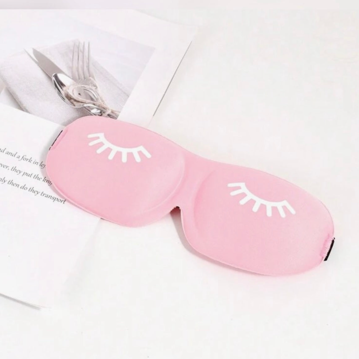 3D EYELASH PROTECTIVE SLEEP MASK